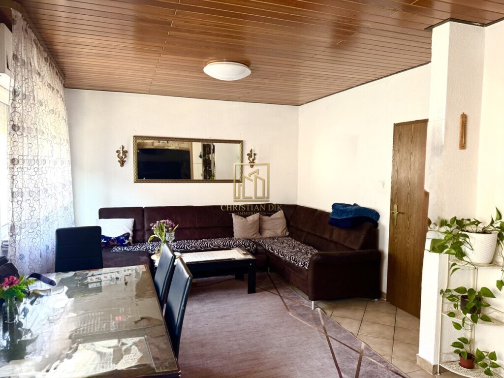 Wohn-/ Essbereich (OG)